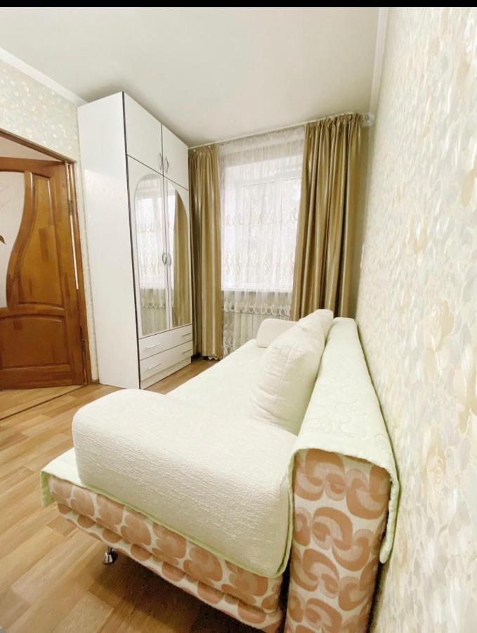 Apartments Ahmetova 4 21 Almaty Exterior photo